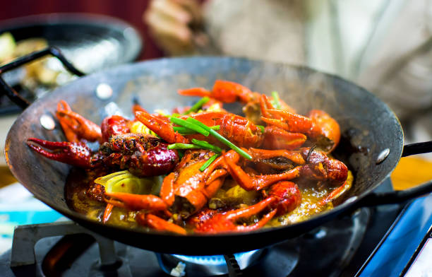 What is the Best Crawfish Boil Restaurant in Lakewood?